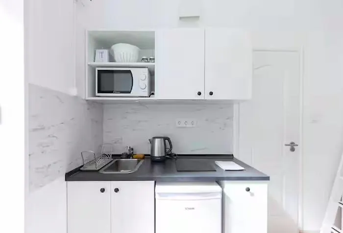 Ferenc Boulevard Prestige Living And